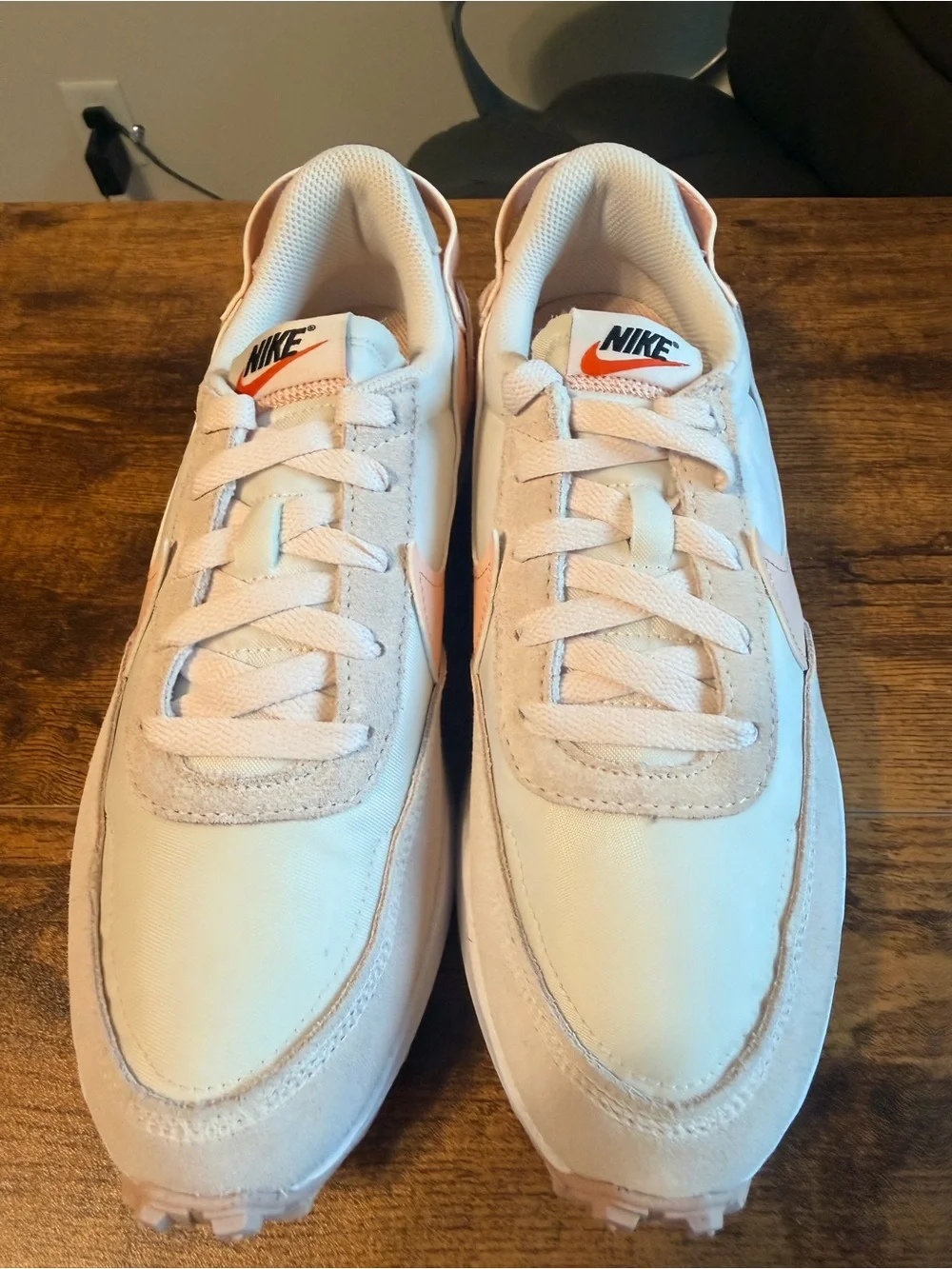 Nike Waffles Women’s Pale Pink and White 9W